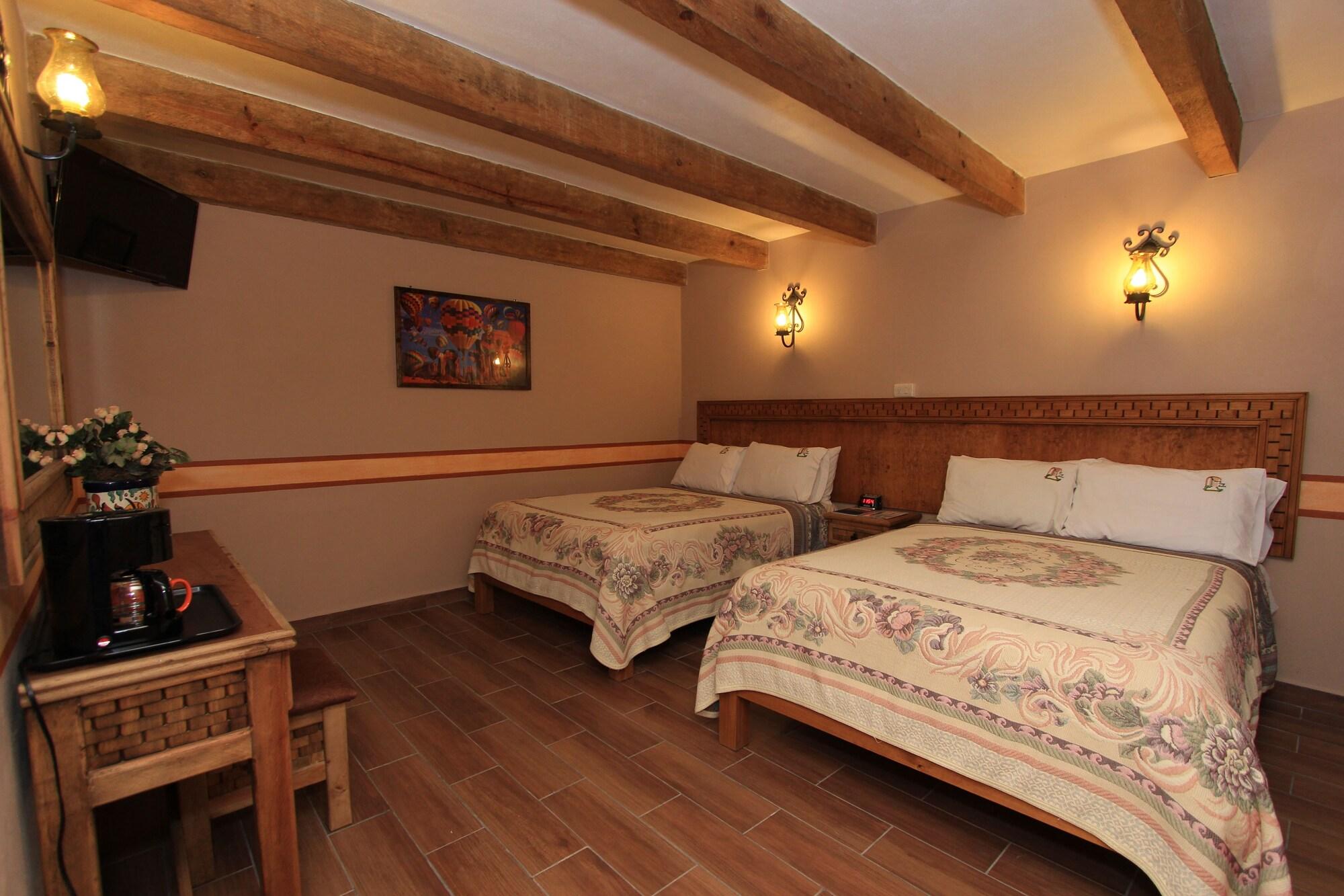 Hotel La Casa De Mama ซานกริสโตบัล เด ลาสกาซาส ภายนอก รูปภาพ