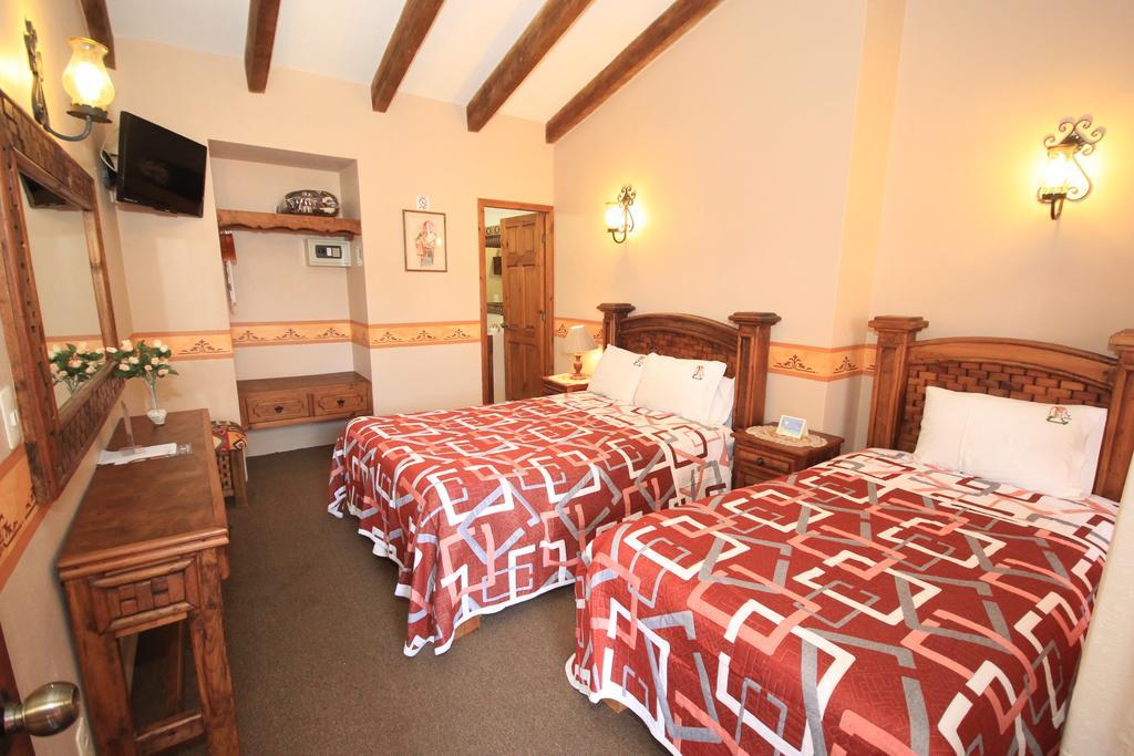 Hotel La Casa De Mama ซานกริสโตบัล เด ลาสกาซาส ห้อง รูปภาพ