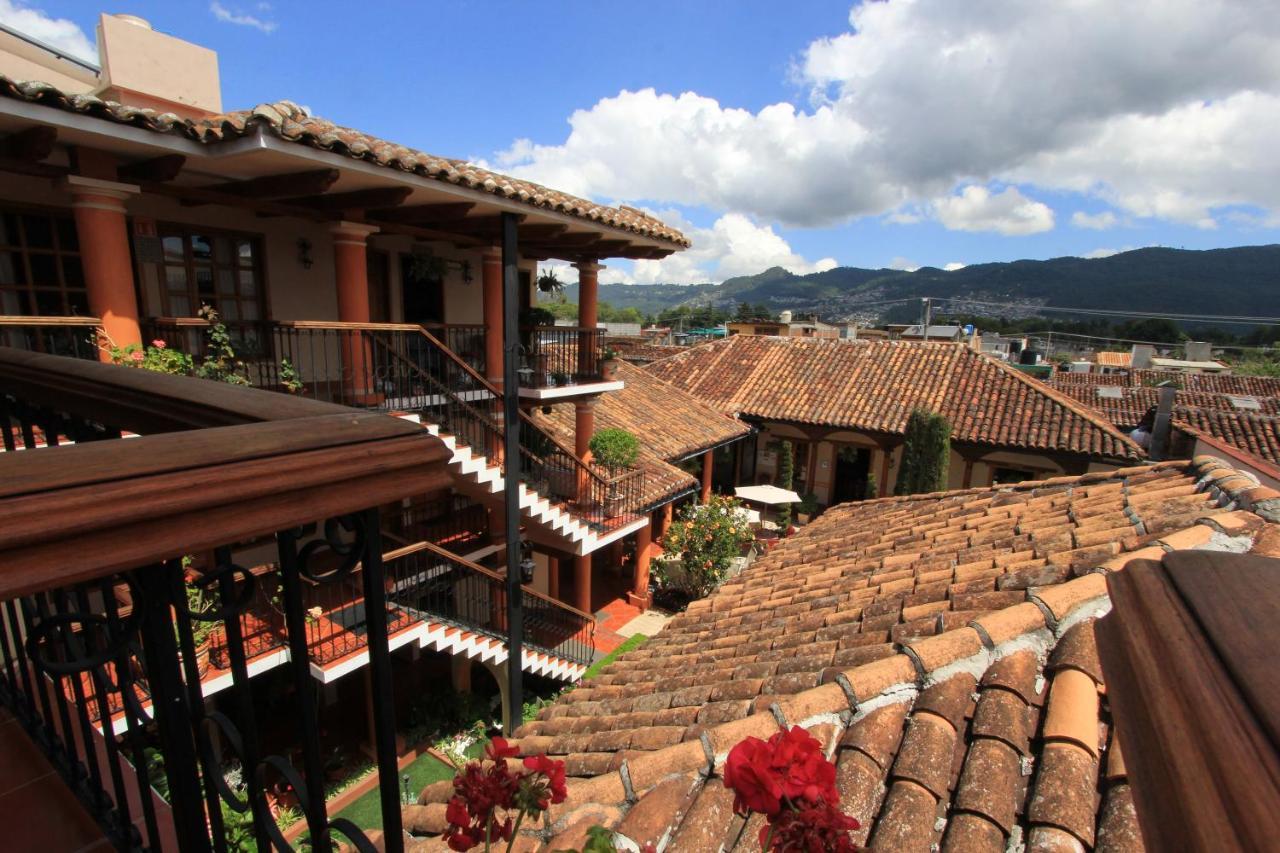 Hotel La Casa De Mama ซานกริสโตบัล เด ลาสกาซาส ภายนอก รูปภาพ